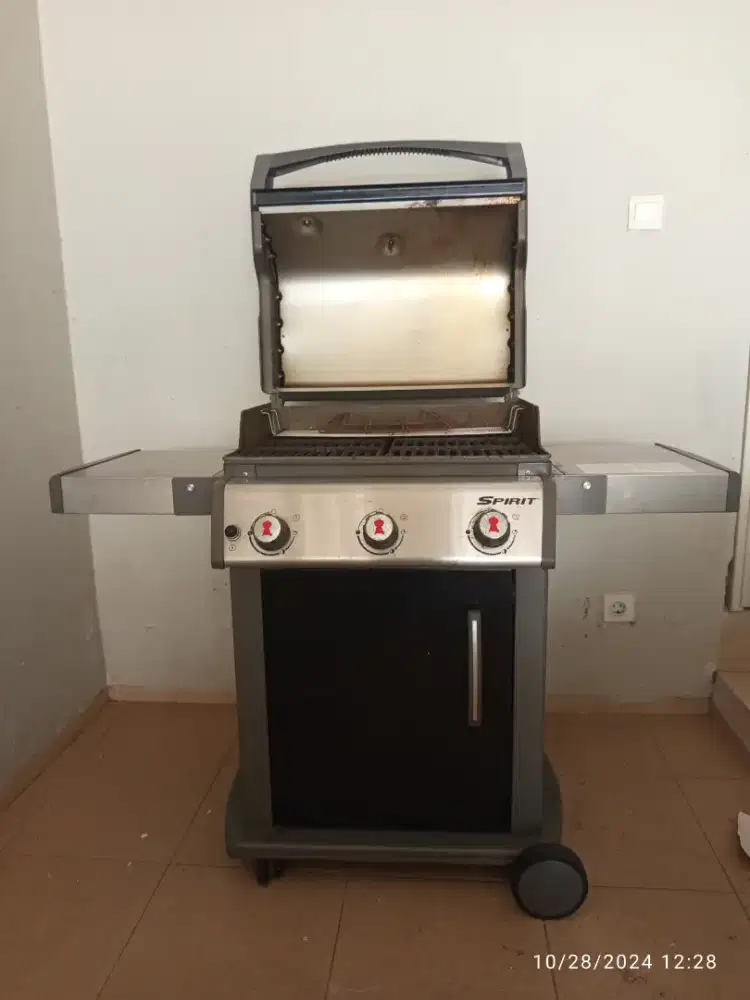JUAL NEGO WEBER BEKAS ALAT PEMANGGANG GAS BARBEQUE BBQ