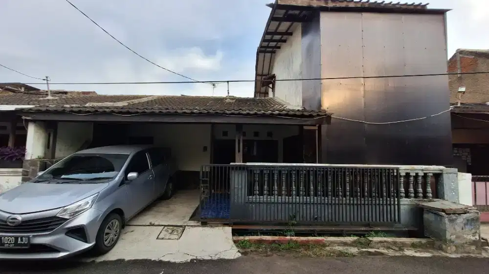 Jual Cepat! Rumah Kota Bandung Siap Huni, 4 KT, 2 KM, Bebas Banjir
