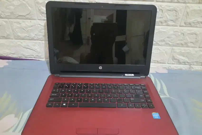 Laptop Hp Ram 4Gb Red On Black