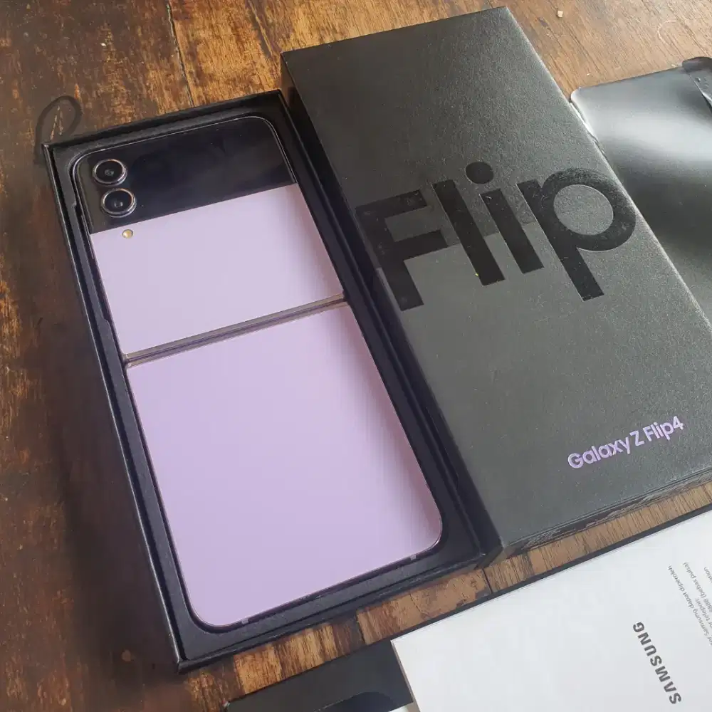 Samsung Z Flip4 5G 512 Purple Galaxy Flip Z Flip4 SEIN Ungu Lavender