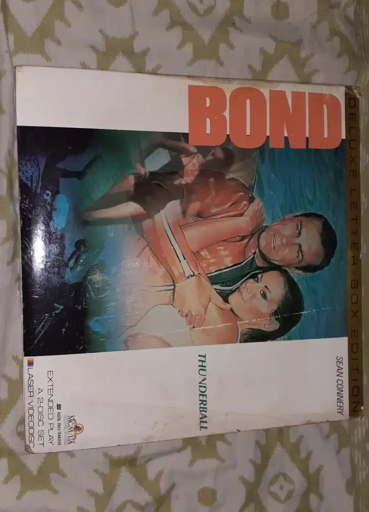 LASERDISC FILM THUNDERBALL (3 PCS)