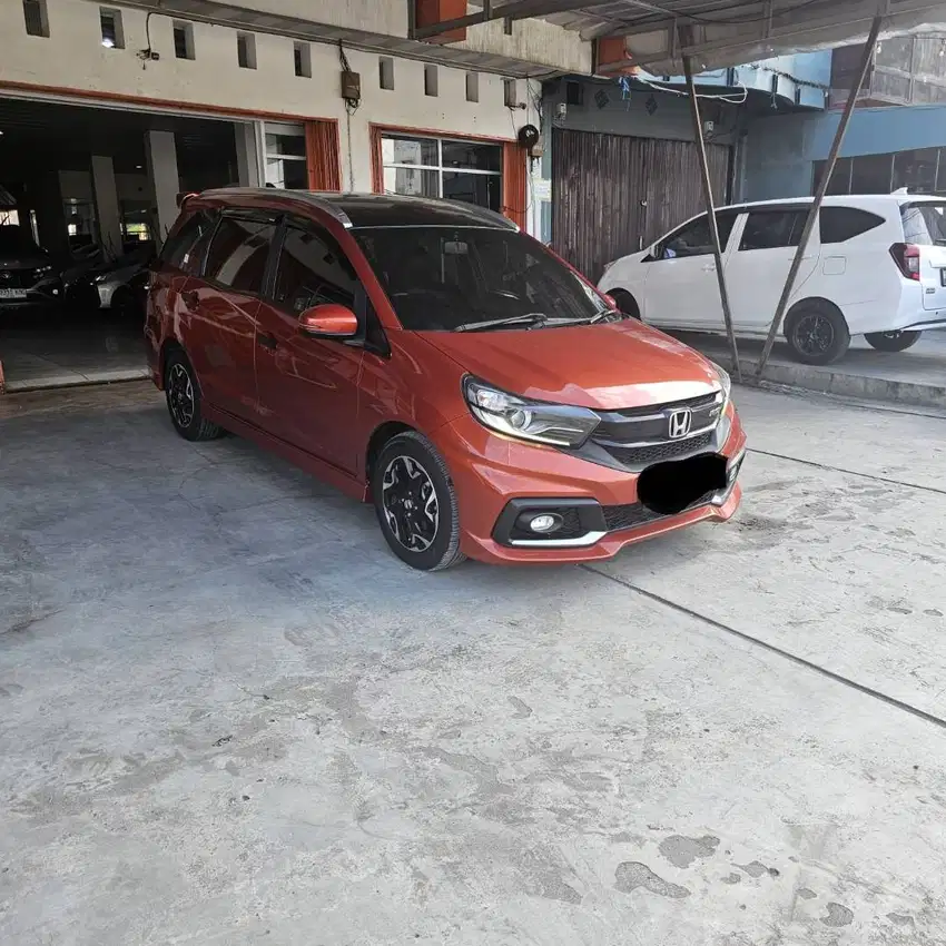 HONDA MOBILIO RS A/T 2019