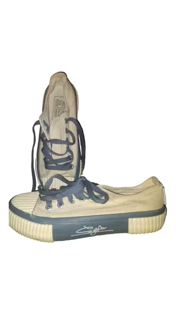 Sepatu import SZ 35-36