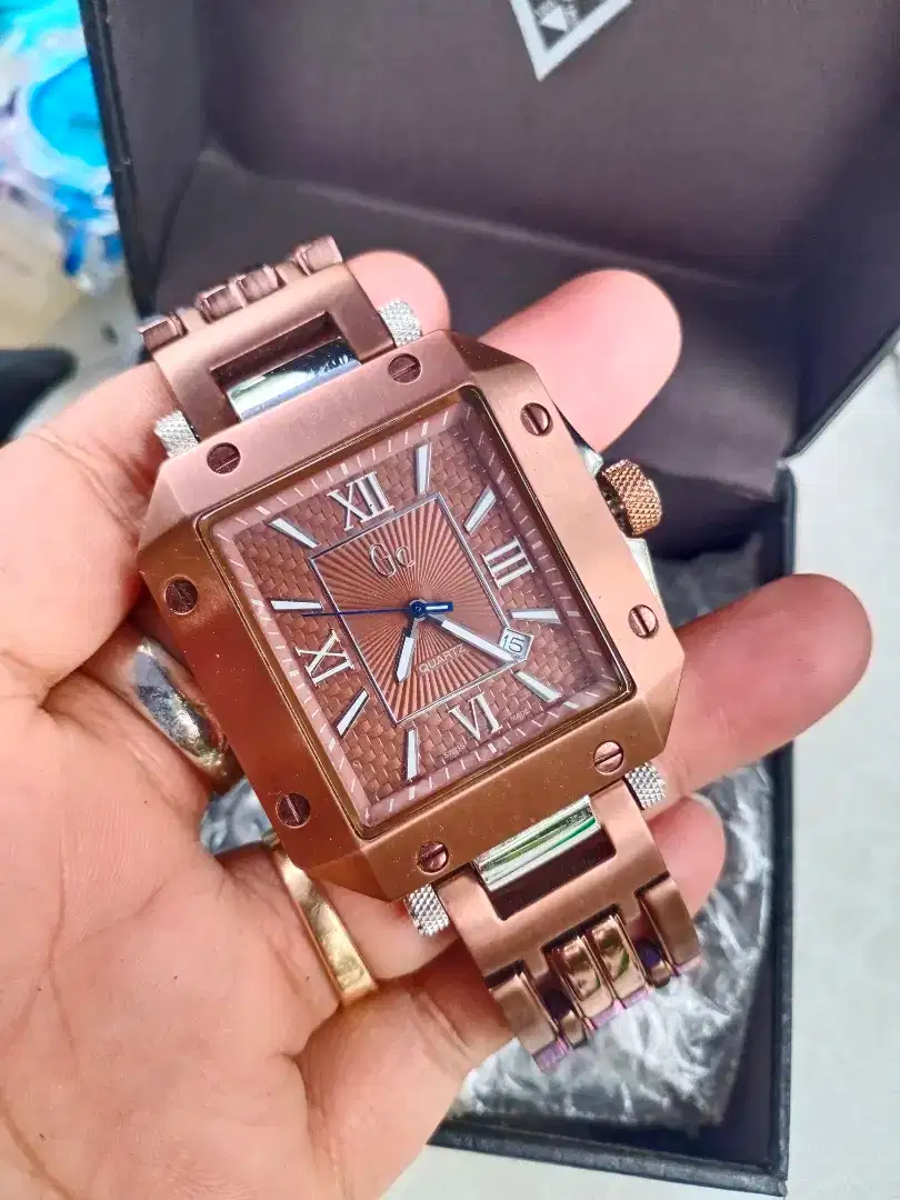 Jam tangan GC rose gold