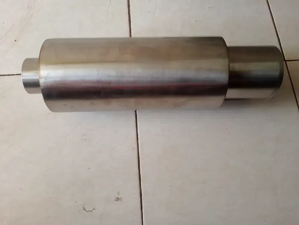 Knalpot racing mobil