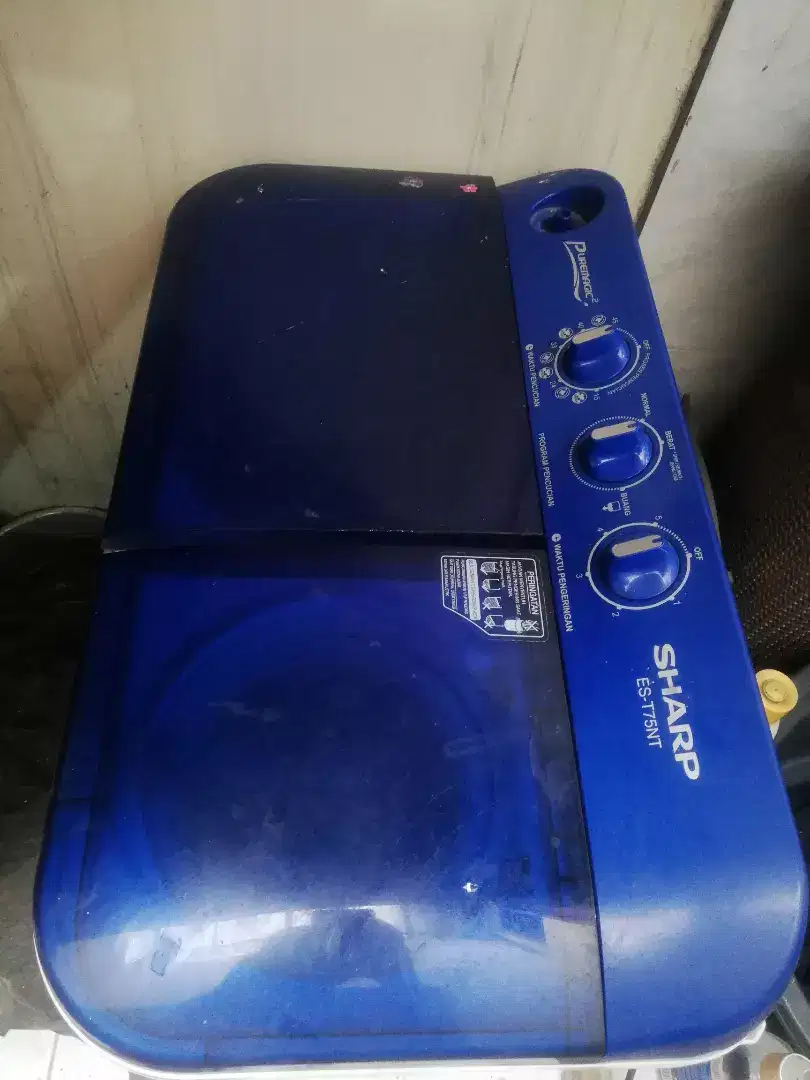 Mesin cuci 2 tabung SHARP