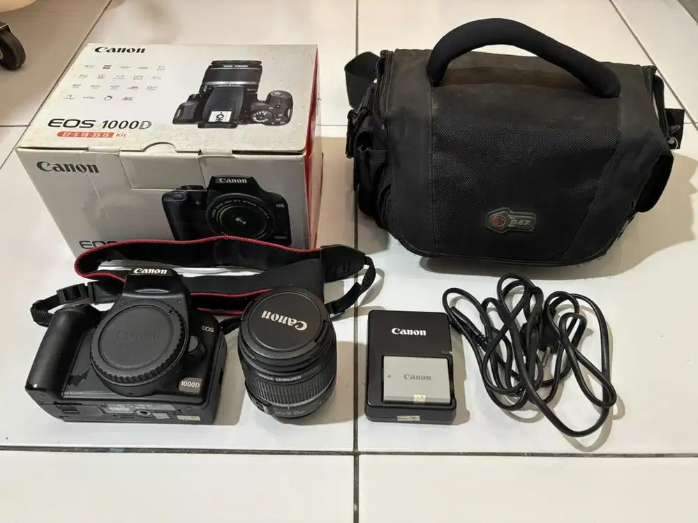 Kamera DSLR CANON EOS 1000D