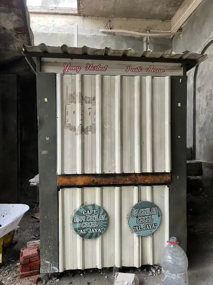 Rombong Semi Kontainer