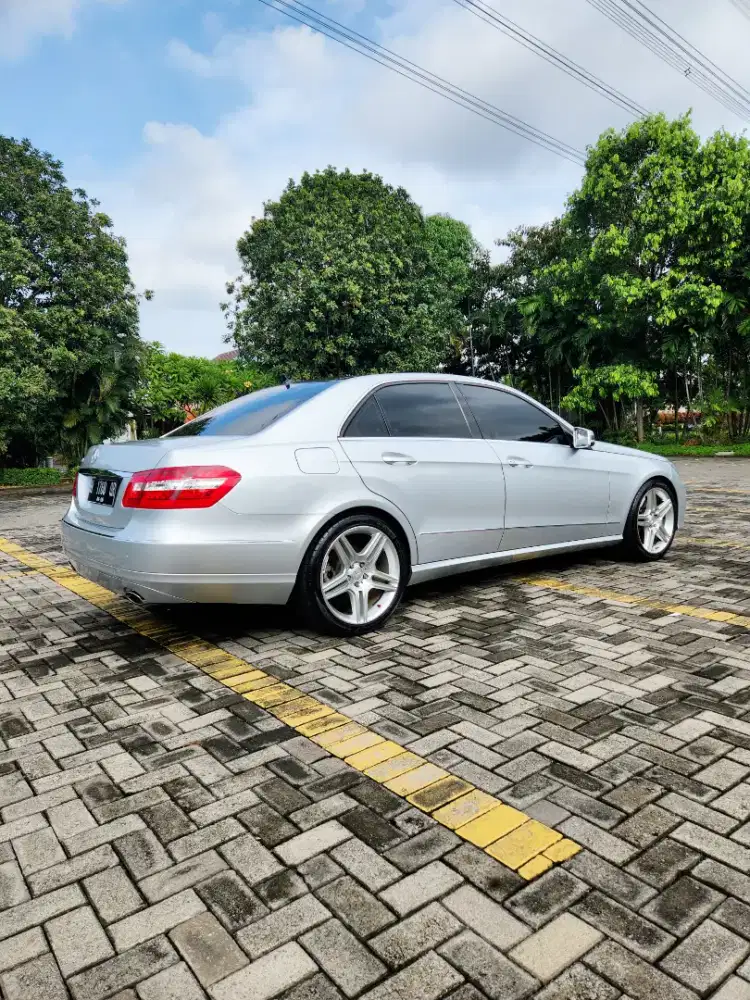 Mercedes Benz E300 Avantgarde