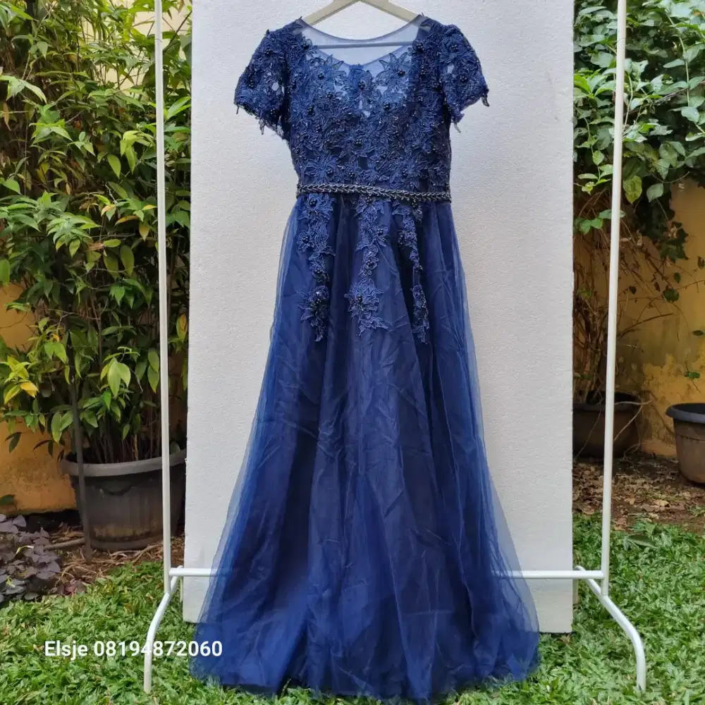 Preloved Gaun Dress Pesta Elegan
