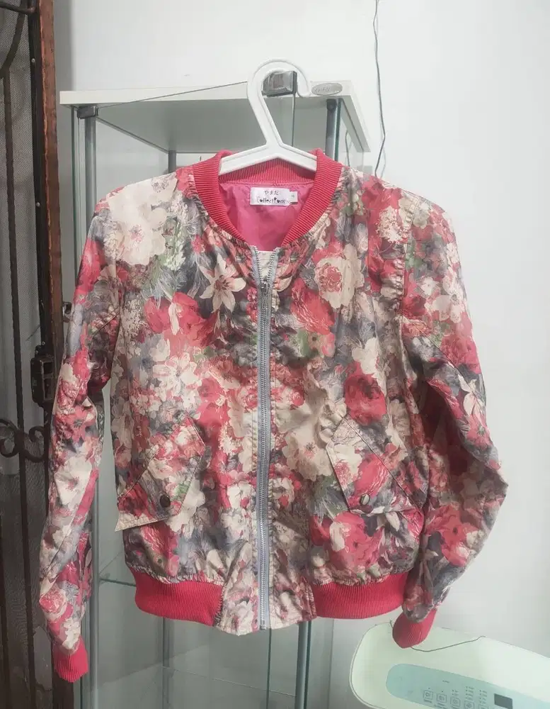 jaket motif bunga 3 pcs (sz m 1 pcs, sz s 2 pcs)