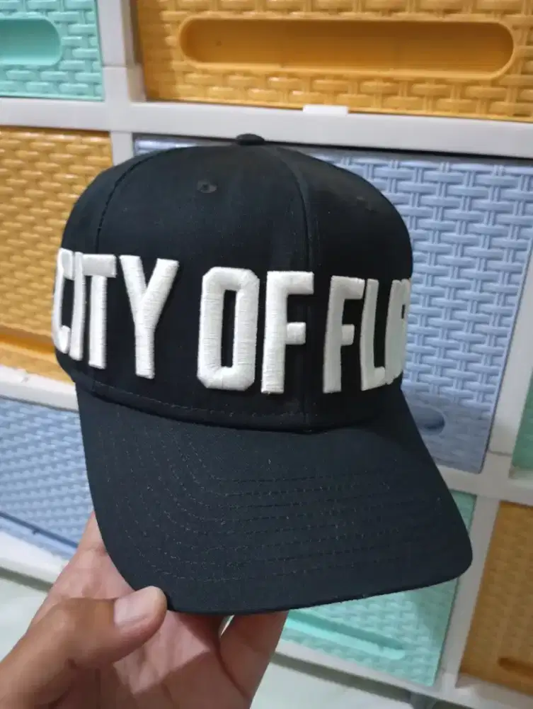 Topi Jordan Big Script City Flight