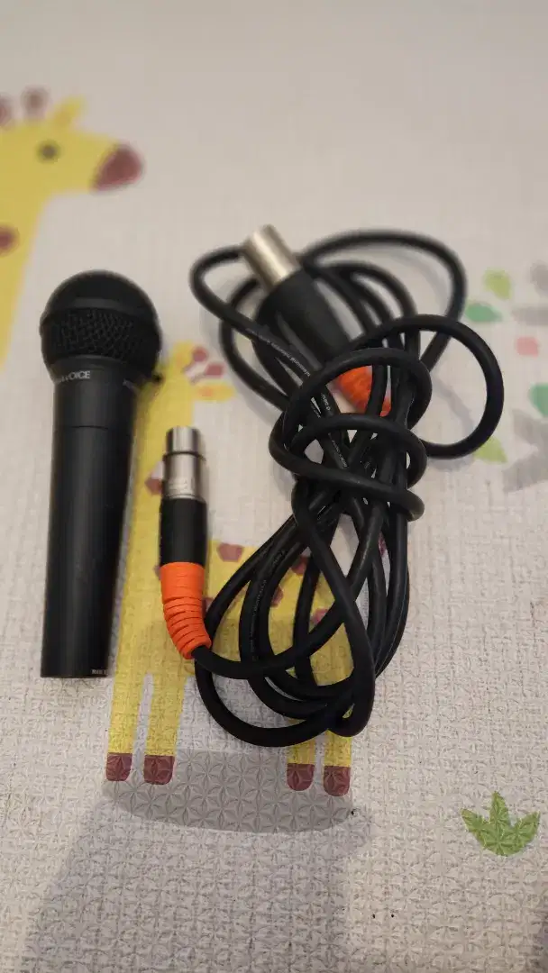 Microphone Behringer XM8500 original, box lengkap + kabel  bespec