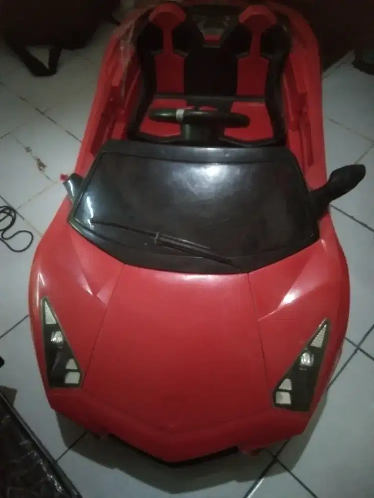 Mobil mainan aki 2 kursi