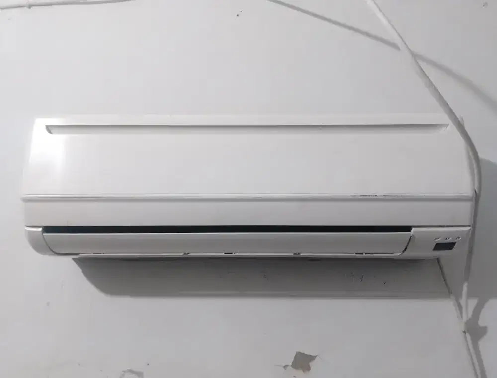 Kipas Angin Bentuk Ac