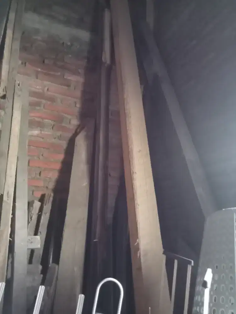 Jual kayu Blandar ada 1/ Kayu mauni dan kayu jati kering