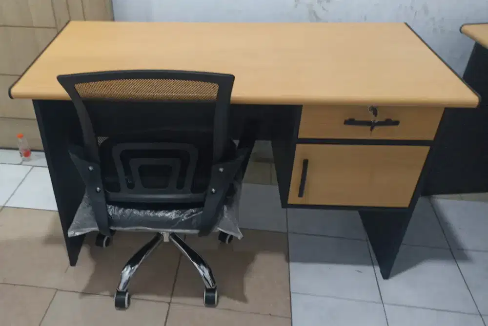 MEJA KERJA / KANTOR TEBAL + KURSI KERJA / KANTOR BARU COD FREE ONGKIR