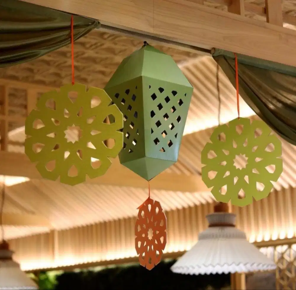 LOWONGAN Staff Admin & Host Live Online Shop