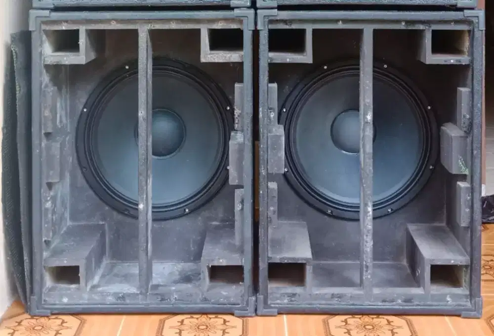 speaker 18 inc coil 4 in