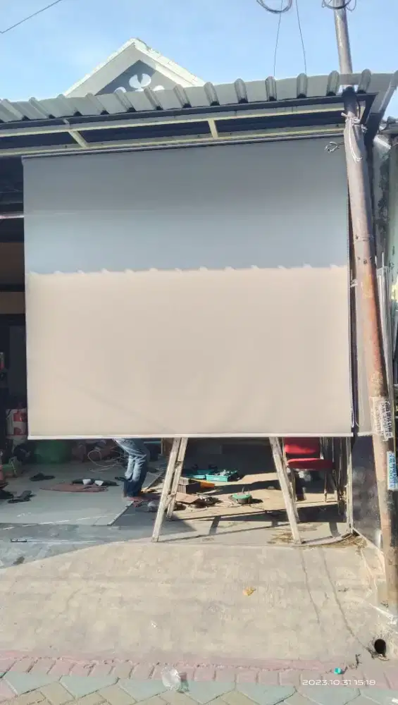 Tirai penahan panas dan hujan termurah