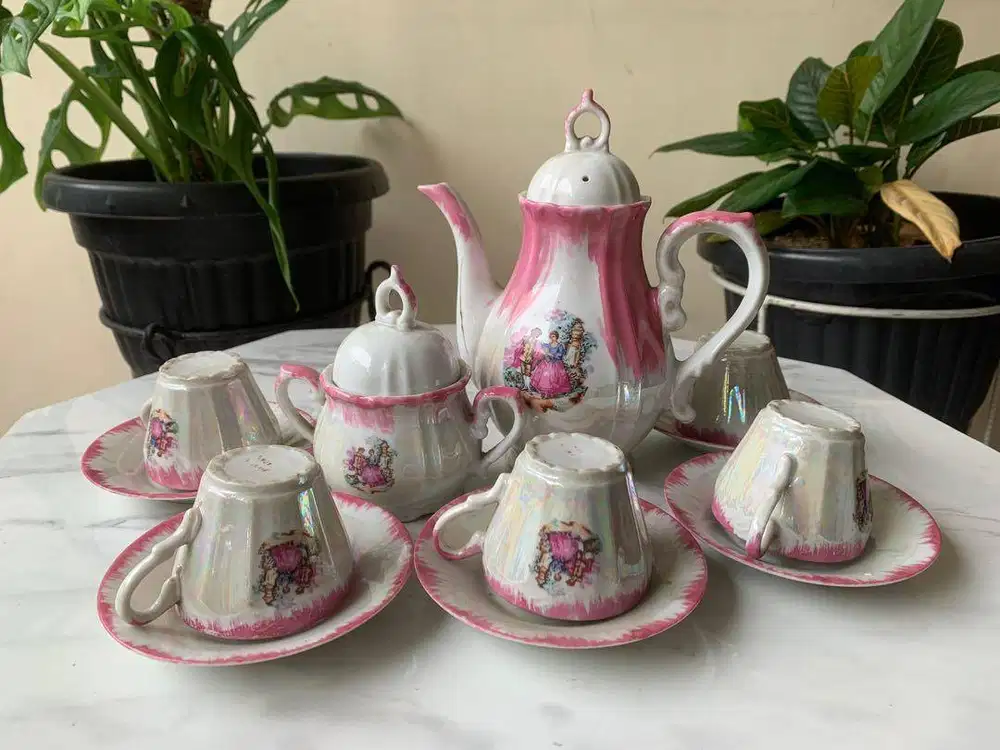 Tea set vintage