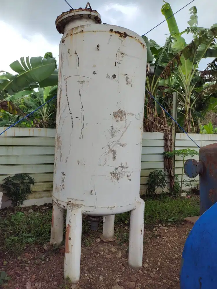 Dijual Tangki Air Berdiri 2000 L