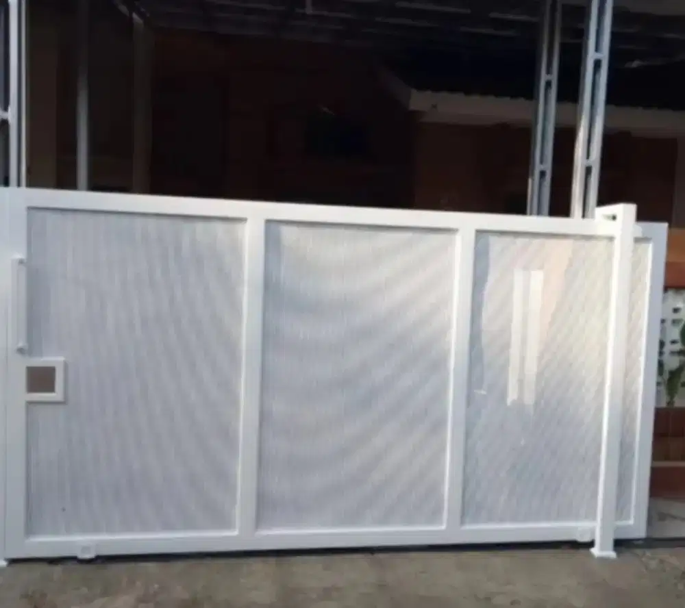 Pagar dorong plat industrial