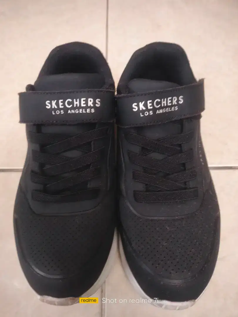 Sepatu Skechers Uno Lite Black size 34