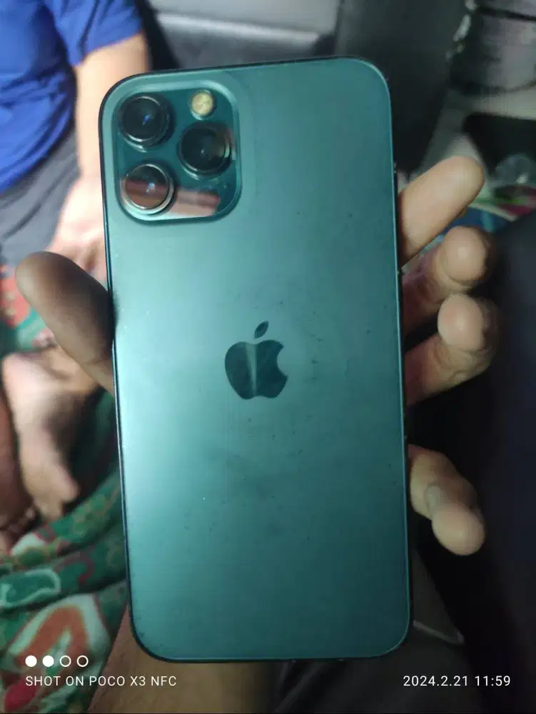 Mau jual dibli iphone 14 512Gb pro max lengkap eks garansi ibox atau i