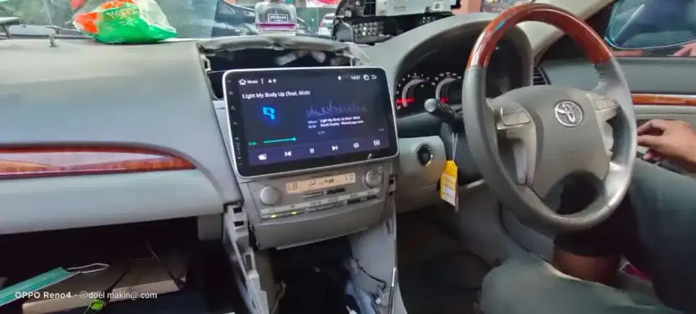 Jasa bongkar pasang audio mobil panggilan