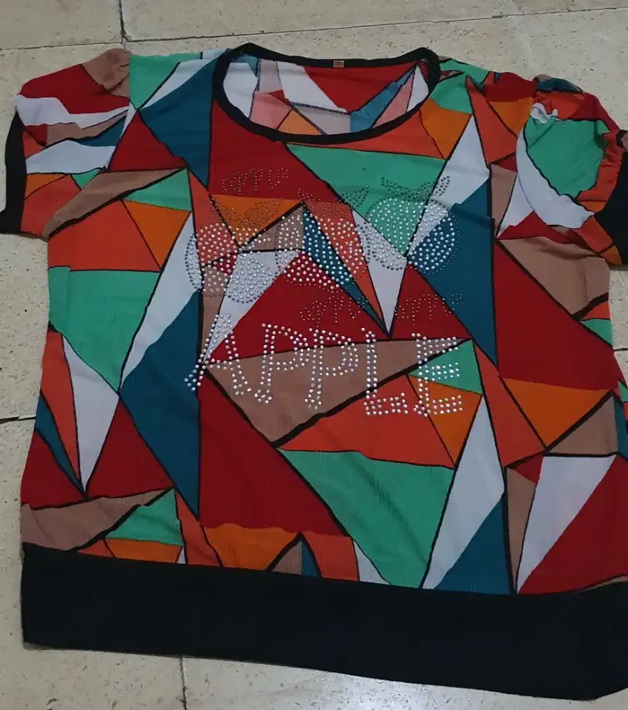 Atasan wanita masih bagus