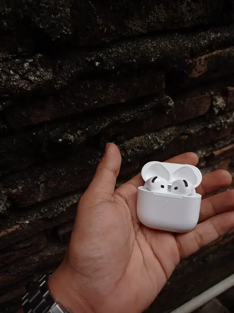 Airpods4 original with anc unit only