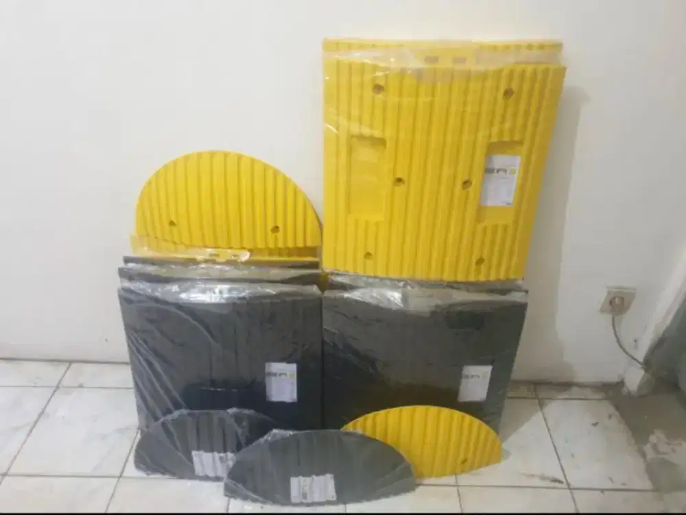 Speed bump 50X50 5 cm