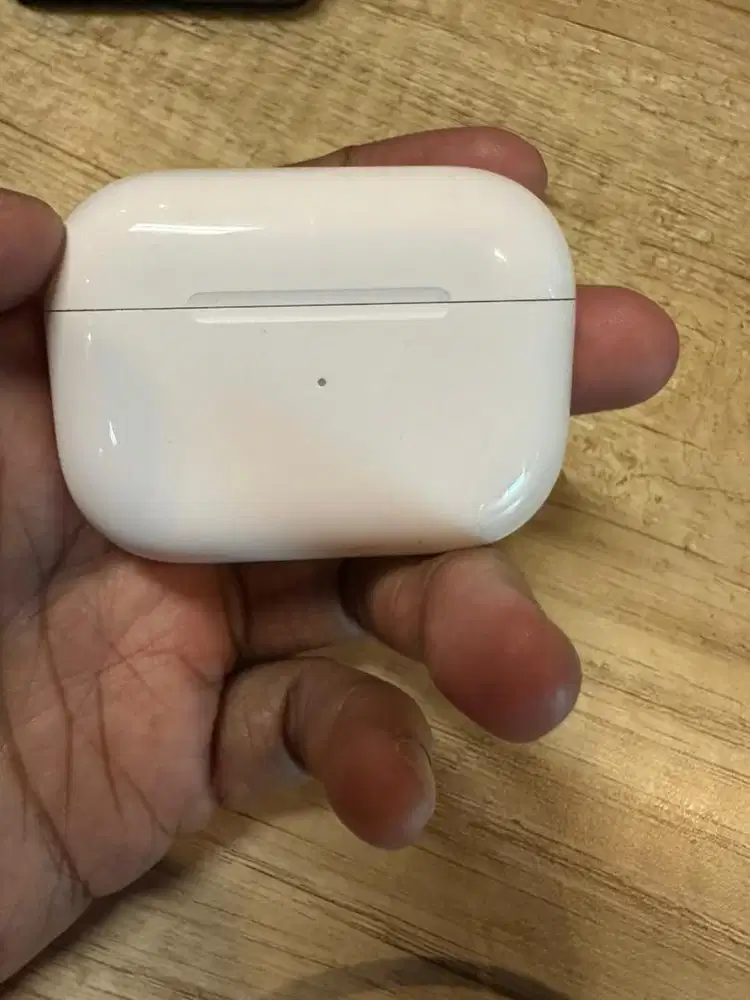 Airpods Pro Gen 1. Wireless Charger - 2nd