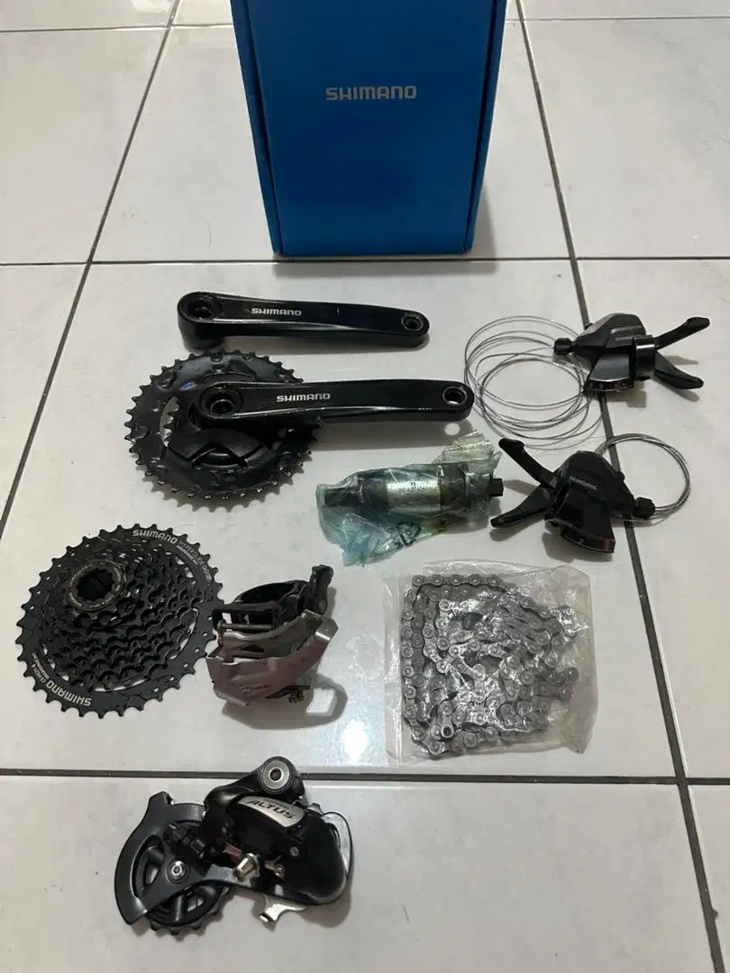 Groupset Shimano altus 2x8 speed
