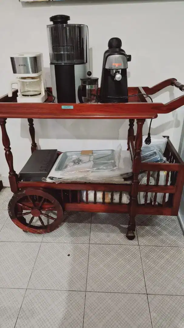 Kereta dorong antik kayu sumpung sangat kuat
