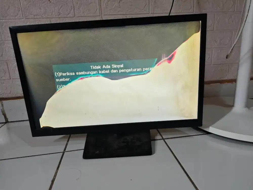 Tv led samsug 22 inch