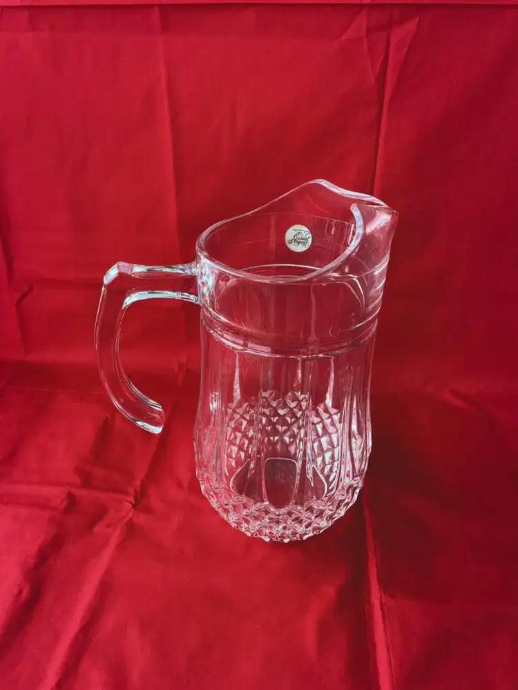 Cristal d’Arques Pitcher (NEGO)