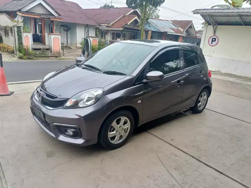 Brio Satya Manual 1.2 E Bensin-MT Abu tahun 2017 tangan pertama