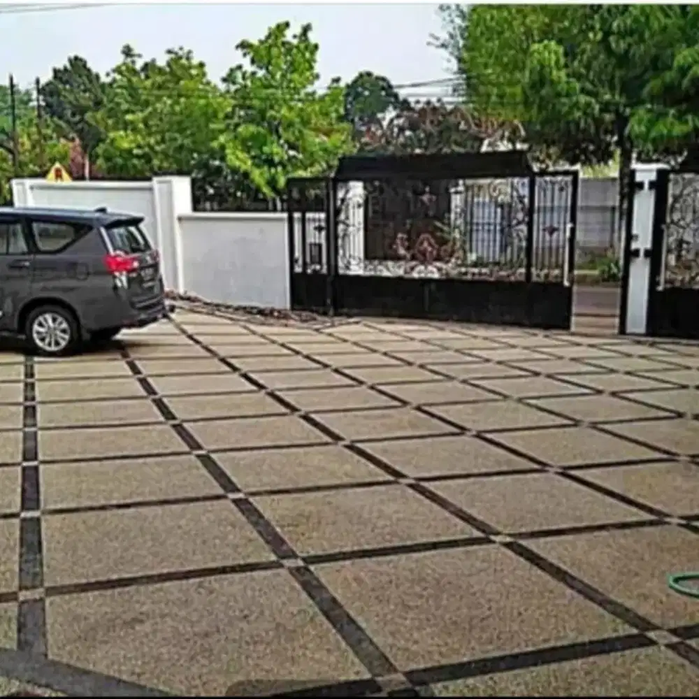 Lantai batu sikat carport