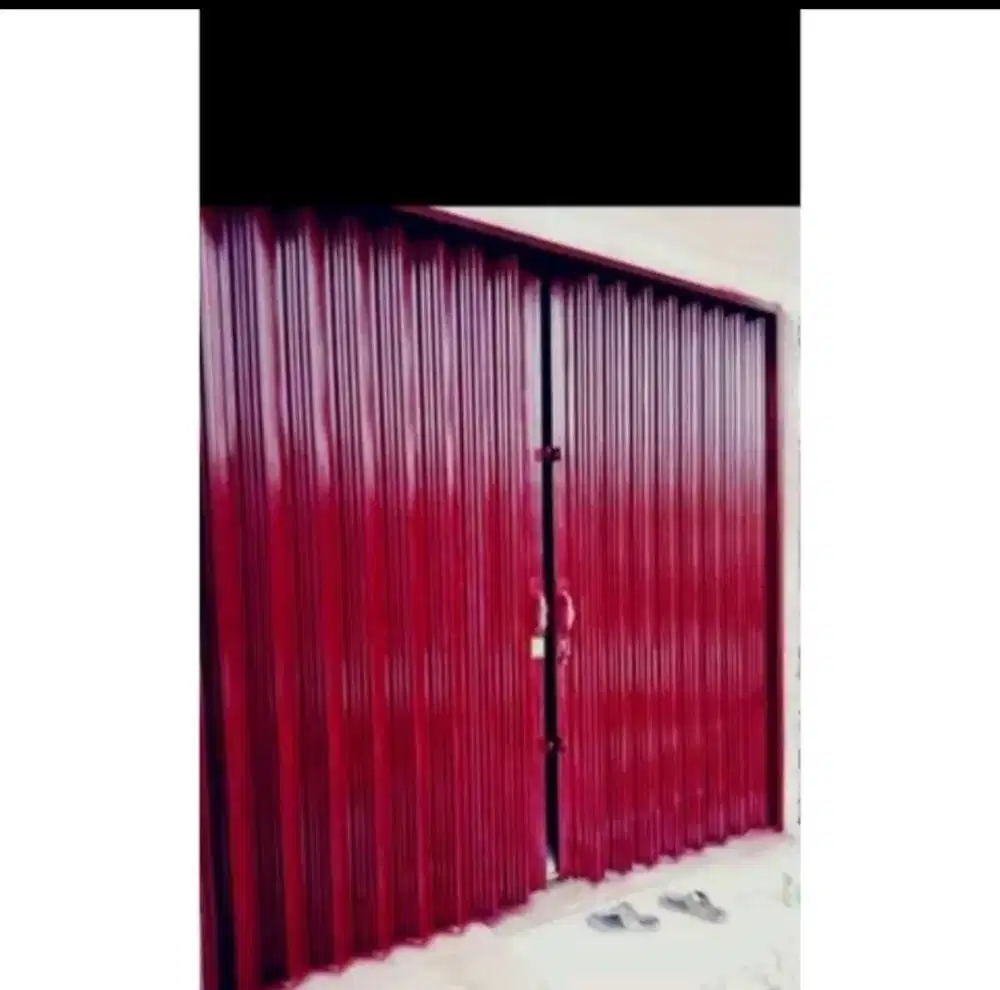 Rolling door folding gate