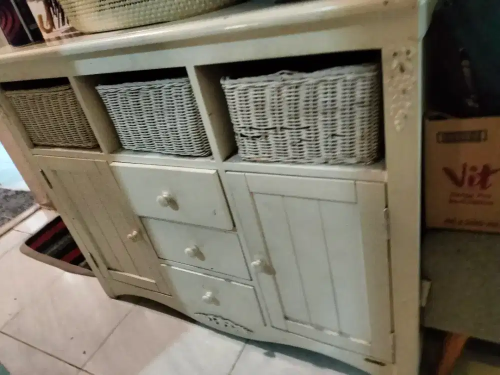 Dijual meja bufet cantik