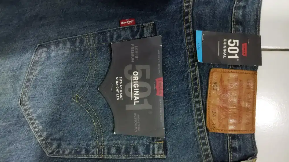 Levis 501 transdry size 34 new ( rare item ).