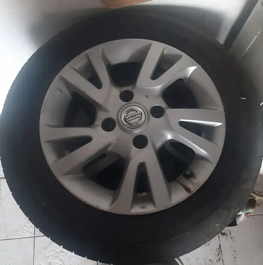 Velg oem nissan grand livina