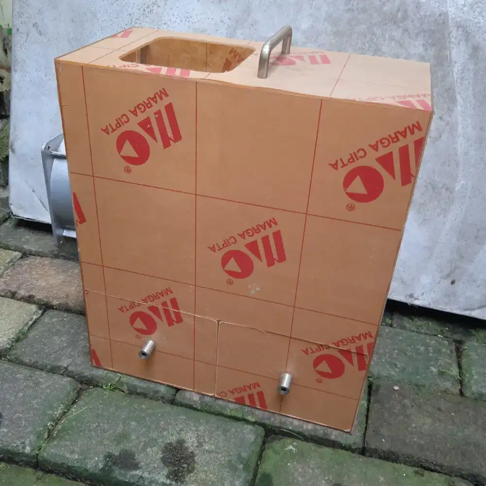 Alat Pembersih/pemisah pakan otomatis