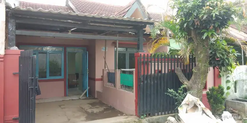 Rumah Dekat Stasiun Kereta Api Pesona Cilebut Bogor