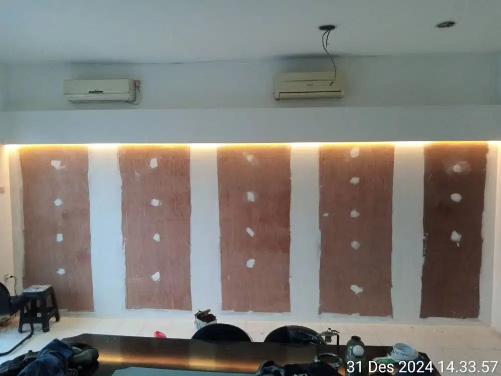 Aksesoris merk cat penyekat ruangan