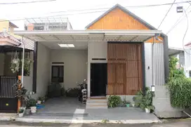 Dijual rumah cantik dekat stasiun full furnish bisa kpr J-21233