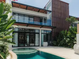 MODERN 3-BEDROOM VILLA WITH DUAL SWIMMING POOLS IN CANGGU