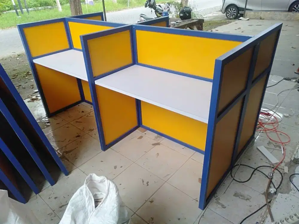 E Katalog Penyedia Meja Partisi Kantor 4 orang